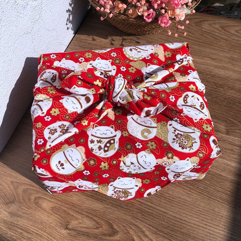 Furoshiki Wrap Cloth - Furoshikiญี่ปุ่นแบบดั้งเดิมWrapผ้าฝ้ายสีแดงLucky Cat Christmasและใหม่ปีของขวัญกล่องห่อผ้าเช็ดหน้า
